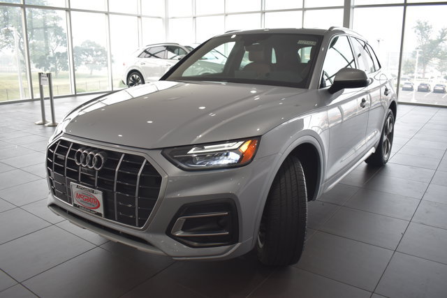 Used 2023 Audi Q5 2.0T Premium Plus AWD/4WD image 3