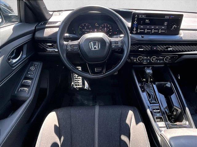 Used 2025 Honda Accord Sport image 5