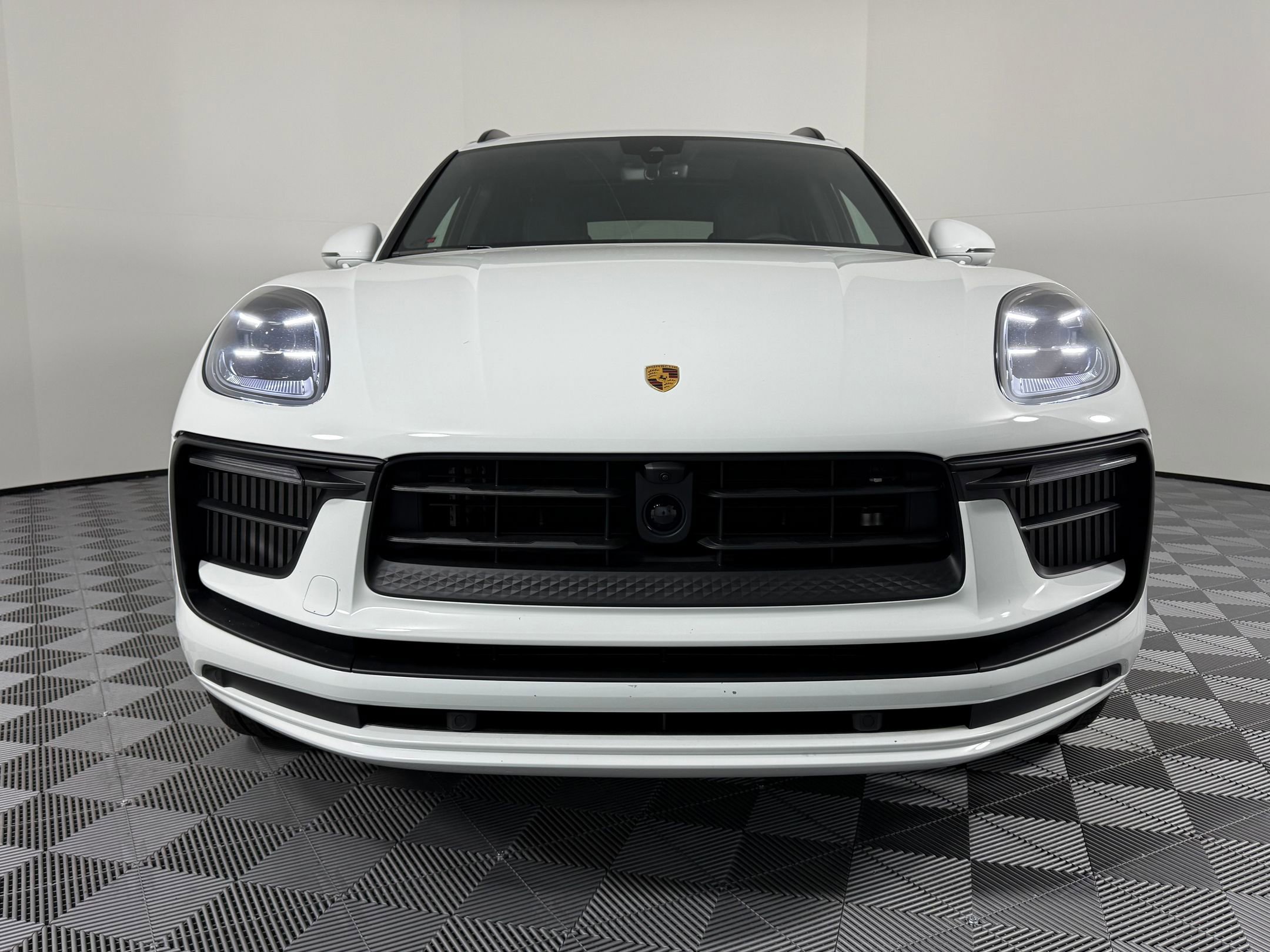 New 2026 Porsche Macan S AWD/4WD image 6