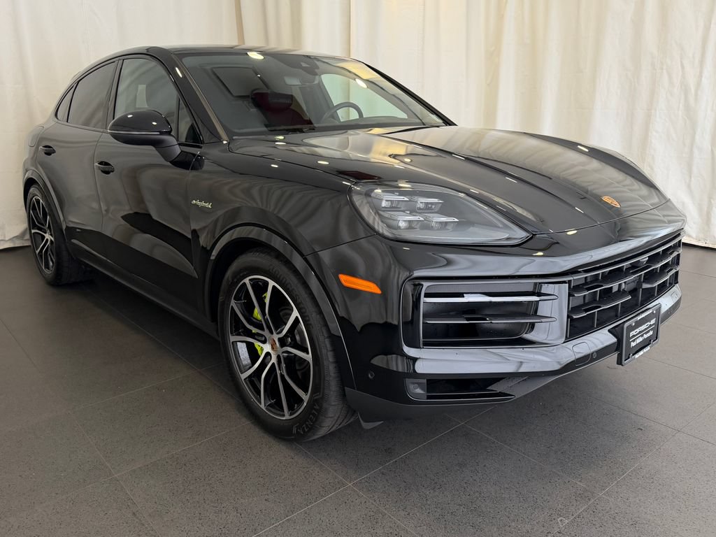 Certified 2025 Porsche Cayenne E-Hybrid Coupe AWD/4WD image 7
