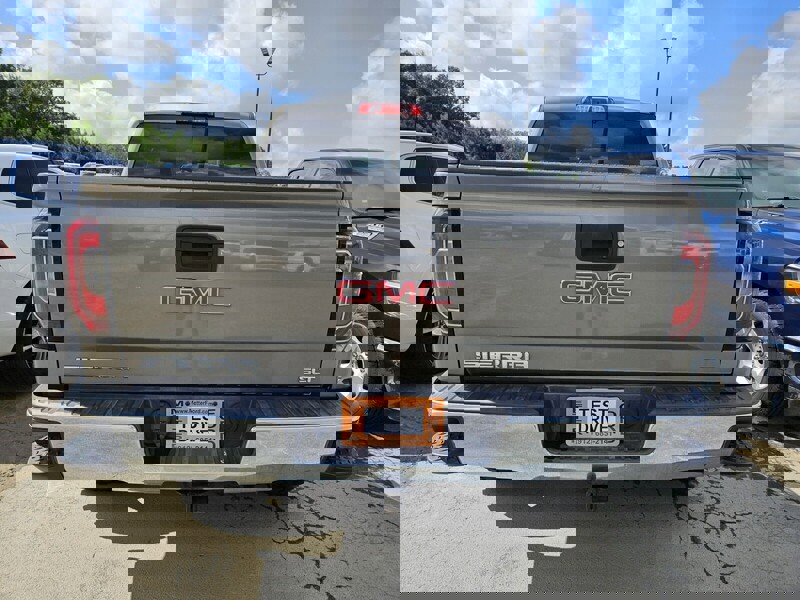 Used 2017 GMC Sierra 1500 SLT w/ SLT Premium Package image 4