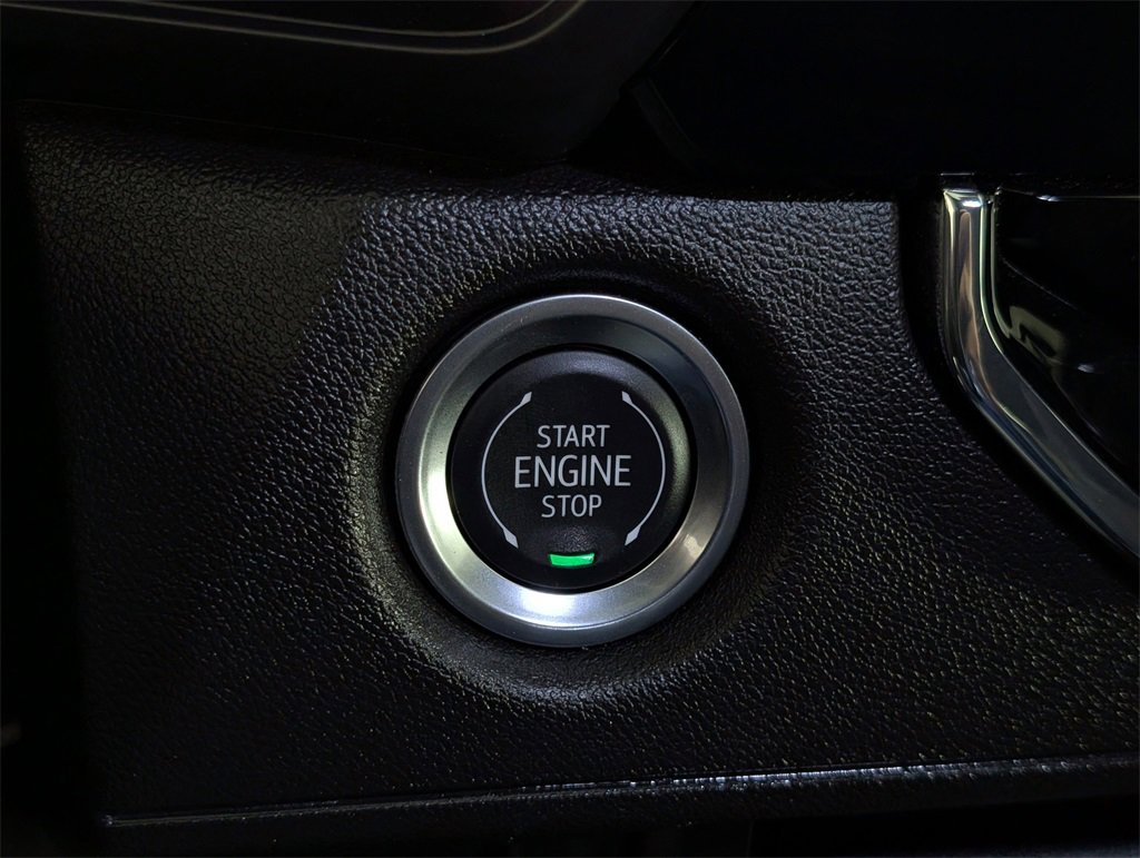 Used 2025 Chevrolet Colorado Trail Boss image 15