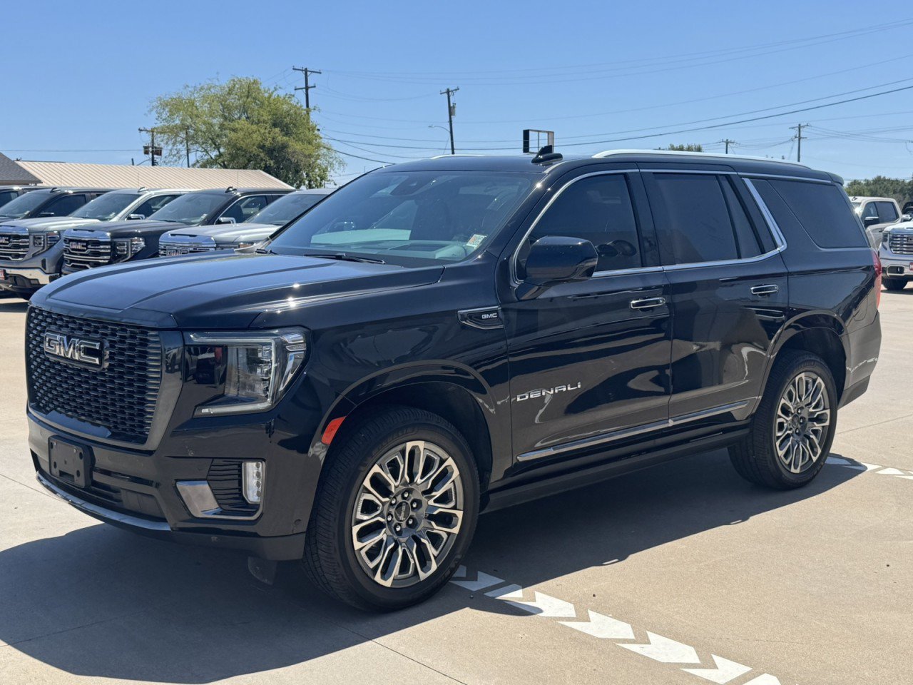 Certified 2023 GMC Yukon Denali Ultimate AWD/4WD image 2