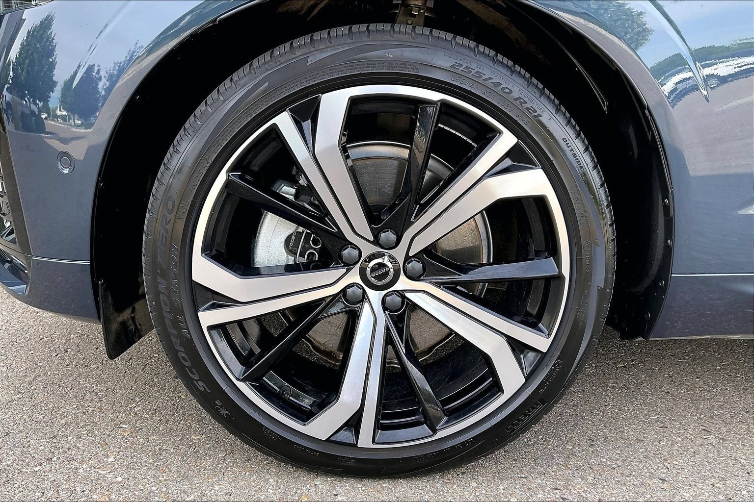 Used 2023 Volvo XC60 B6 Ultimate w/ Climate Package AWD/4WD image 26