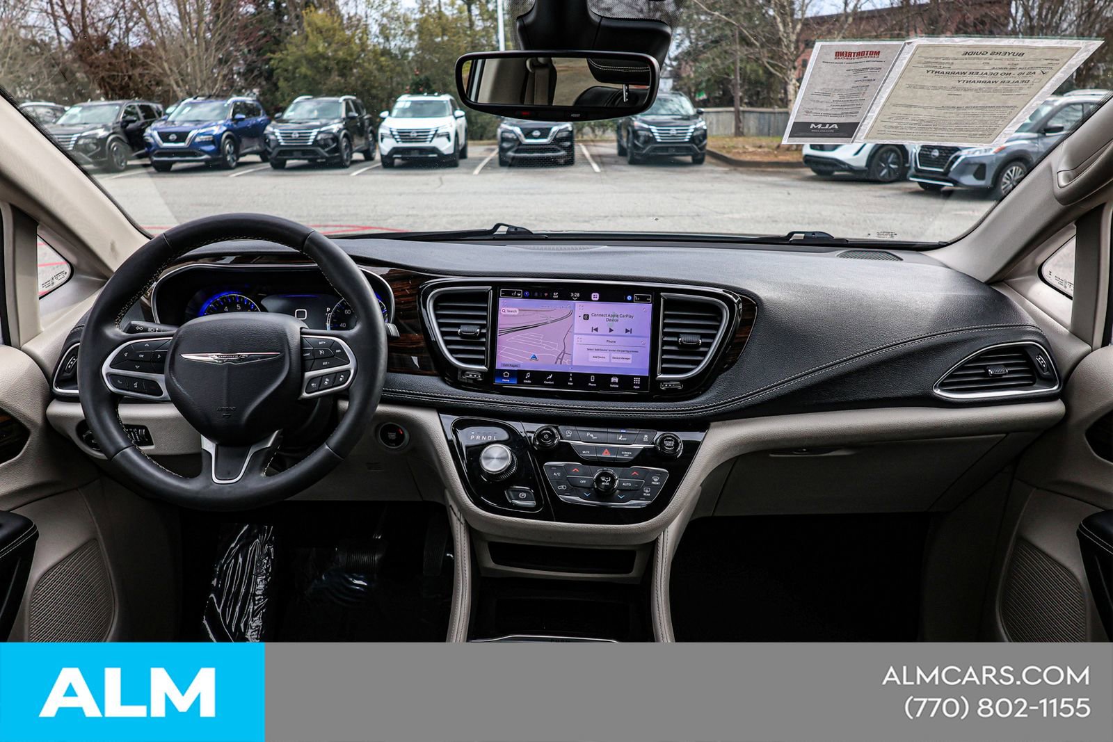 Used 2023 Chrysler Pacifica Limited image 24