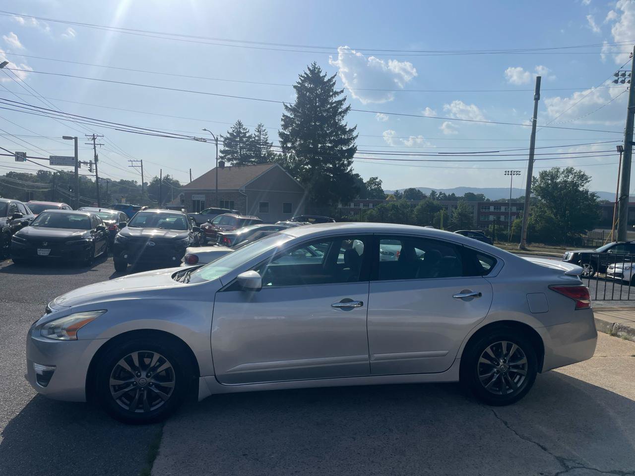 Used 2015 Nissan Altima 2.5 S w/ Special Edition Package FWD image 8