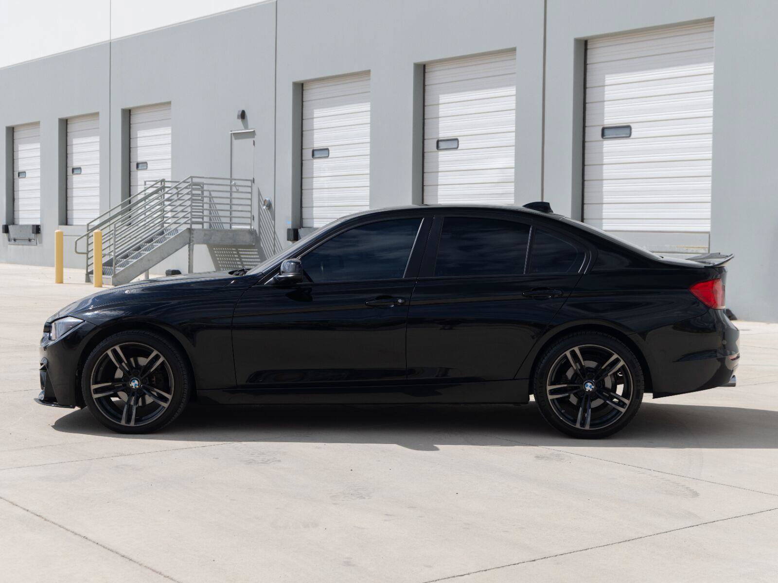 Used 2015 BMW 320i xDrive Sedan AWD/4WD image 8