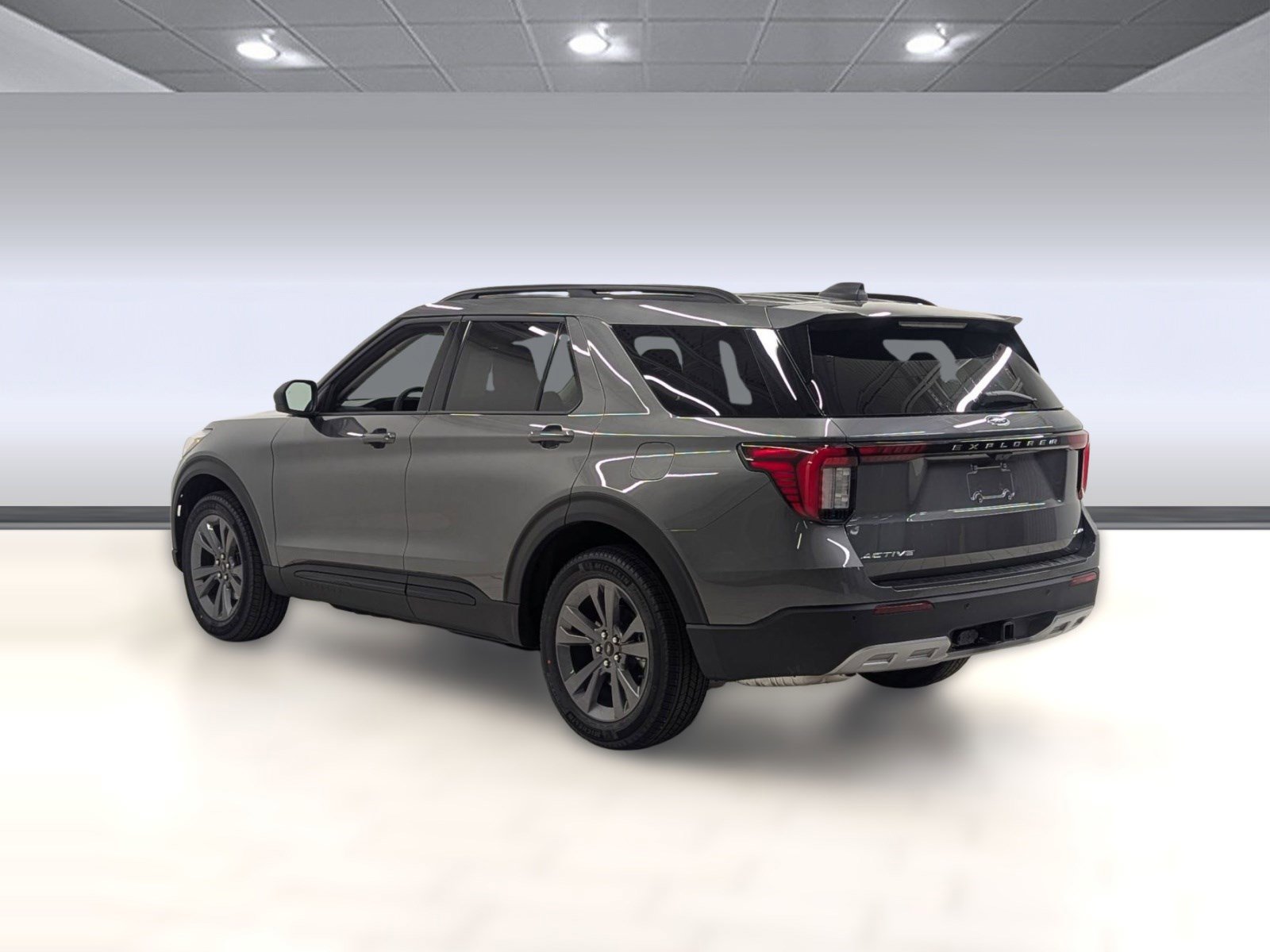 New 2026 Ford Explorer Active w/ Active Comfort Package image 2