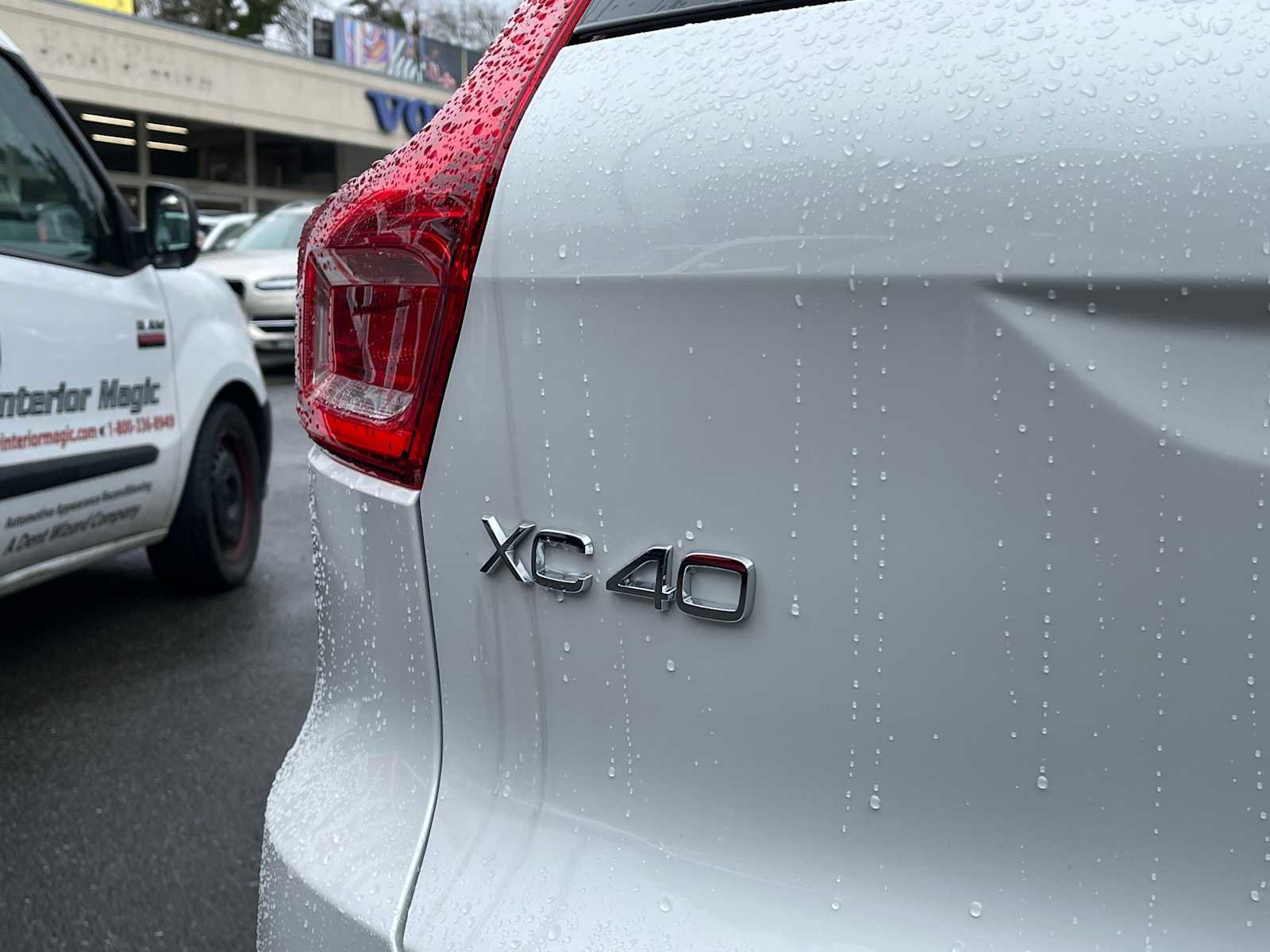 New 2023 Volvo XC40 B5 Plus w/ Protection Package Premier image 6