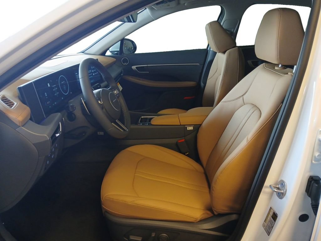 New 2026 Hyundai Sonata Limited FWD image 9