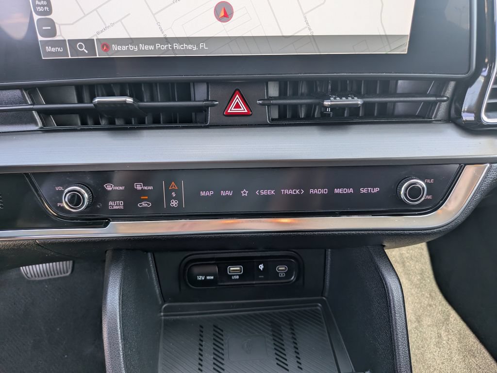 Certified 2023 Kia Sportage EX FWD image 24