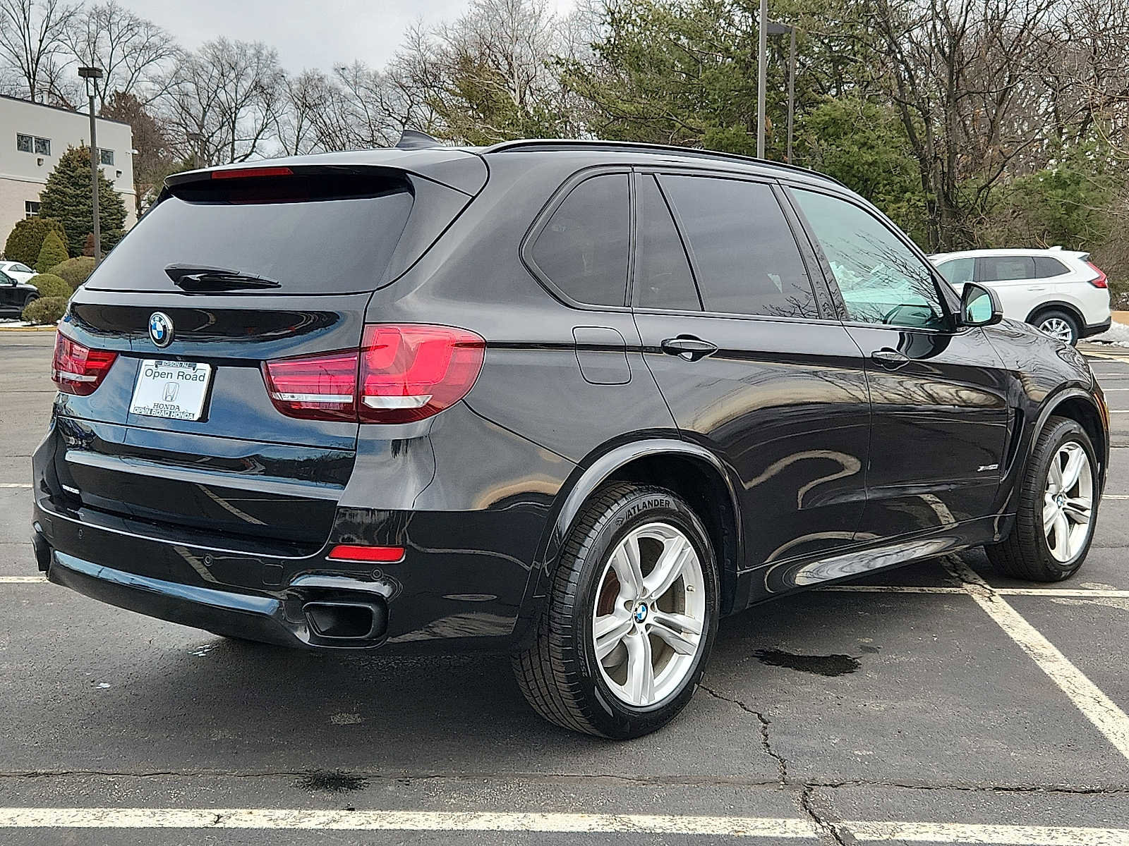 Used 2018 BMW X5 xDrive50i w/ M Sport Package image 6