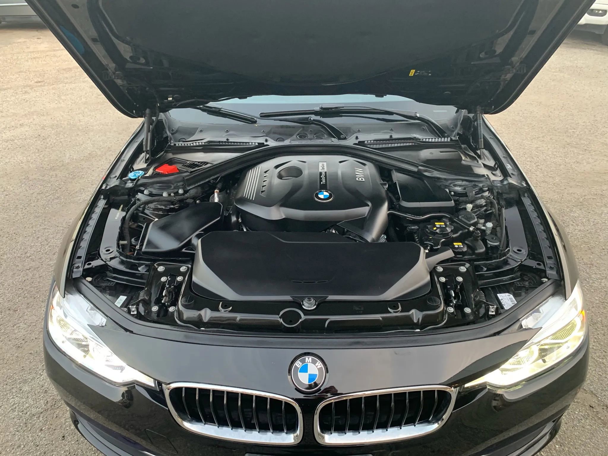 Used 2018 BMW 330i 330i Sedan 4D image 31
