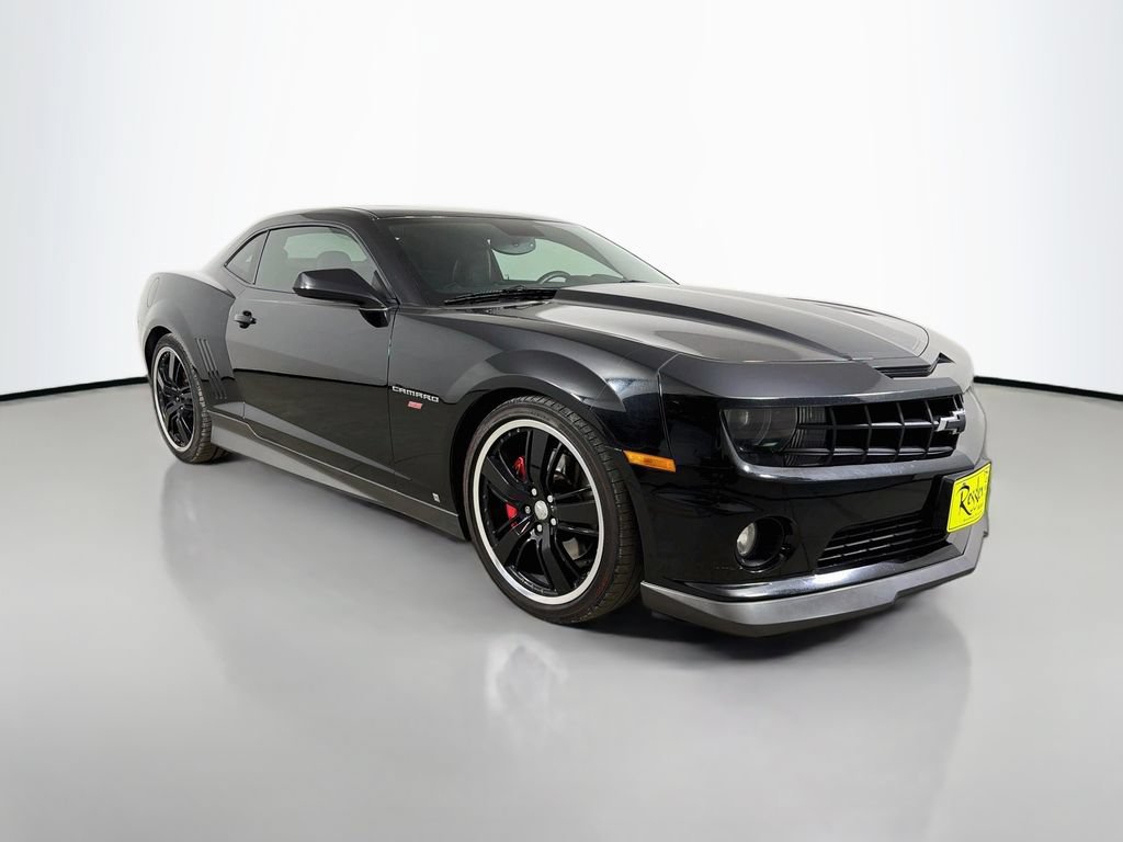 Used 2010 Chevrolet Camaro SS RWD image 4