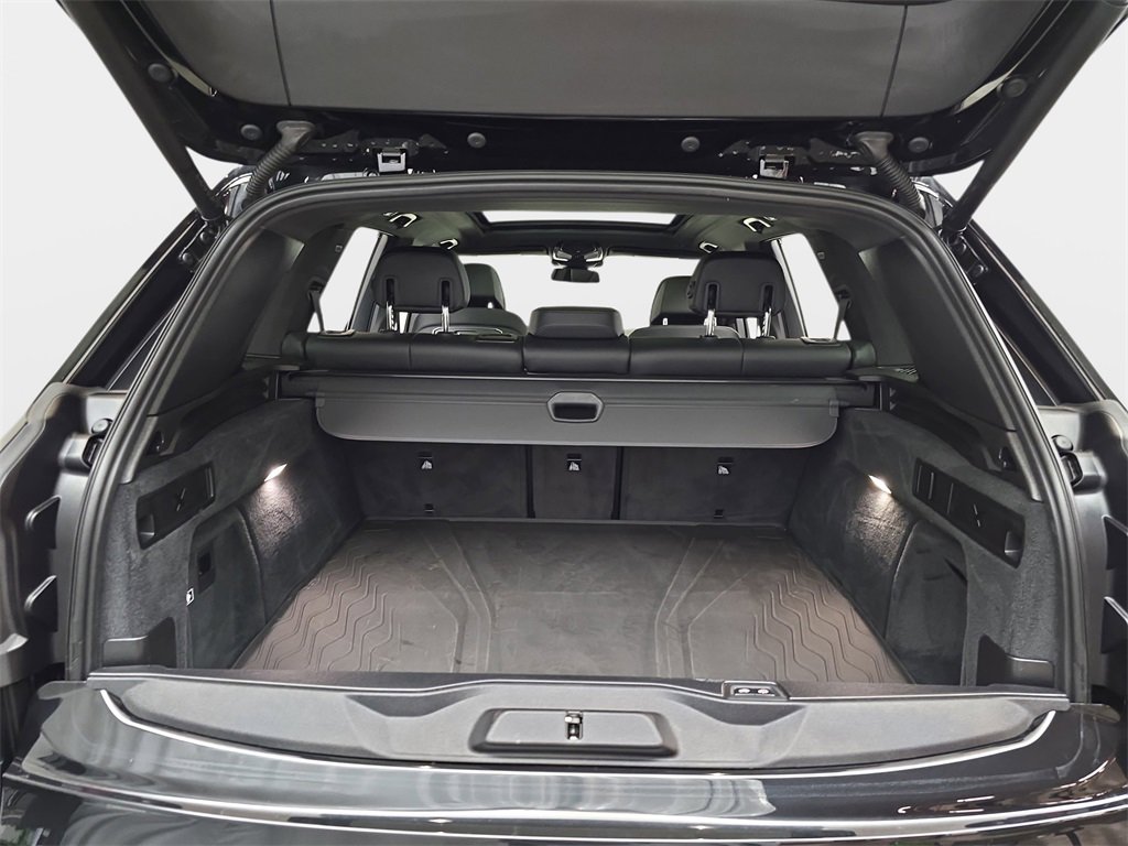 Used 2024 BMW X5 xDrive50e w/ Executive Package image 15