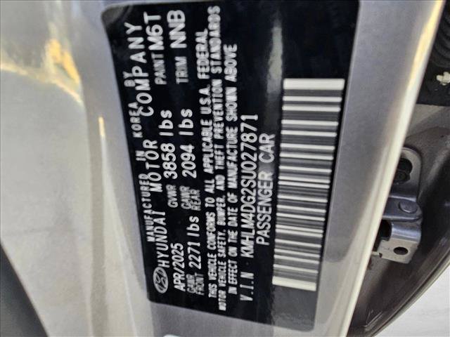 Used 2025 Hyundai Elantra Sport FWD image 19