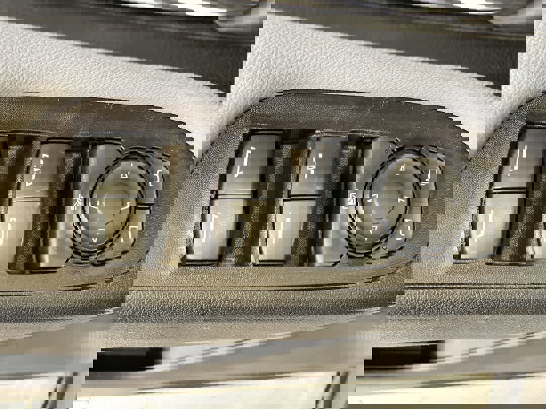 Used 2020 Chevrolet Equinox LT image 16