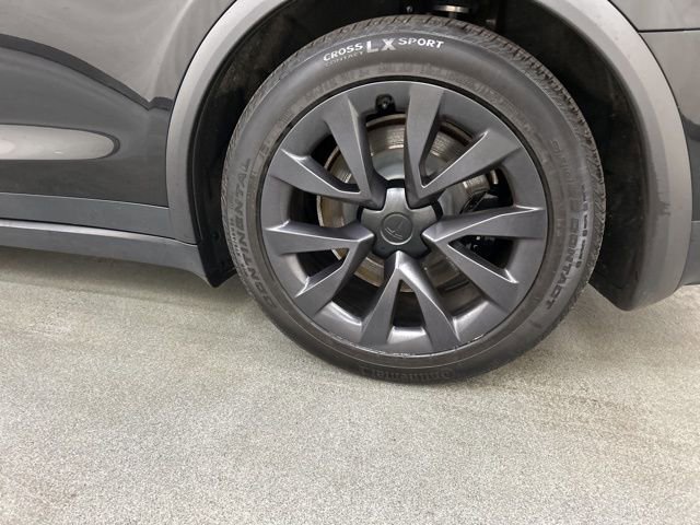 Used 2024 Tesla Model X image 28