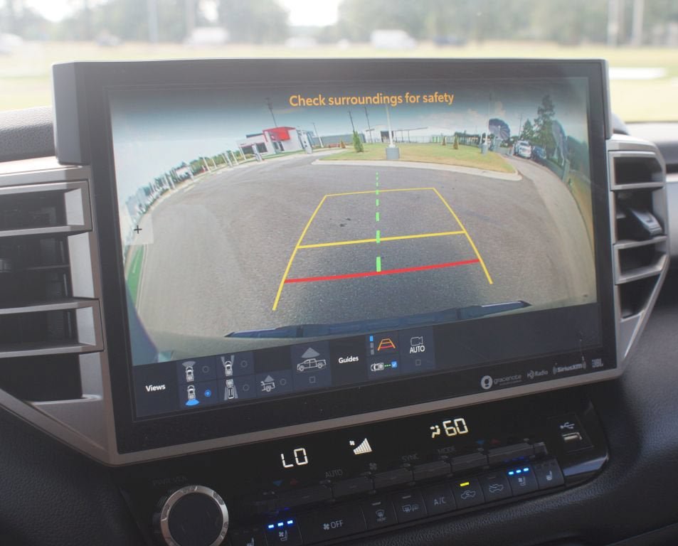 Used 2024 Toyota Tundra Limited AWD/4WD image 7