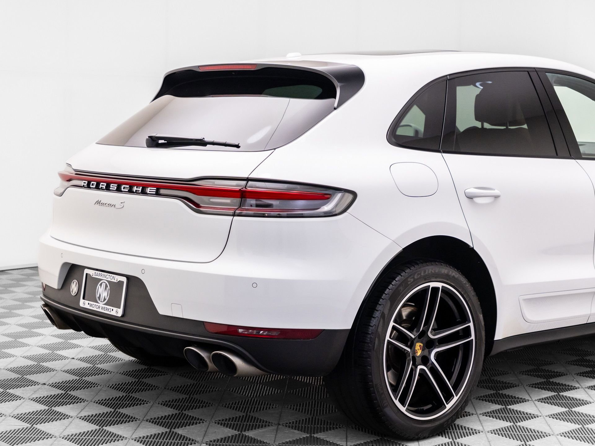 Used 2019 Porsche Macan S AWD/4WD image 37