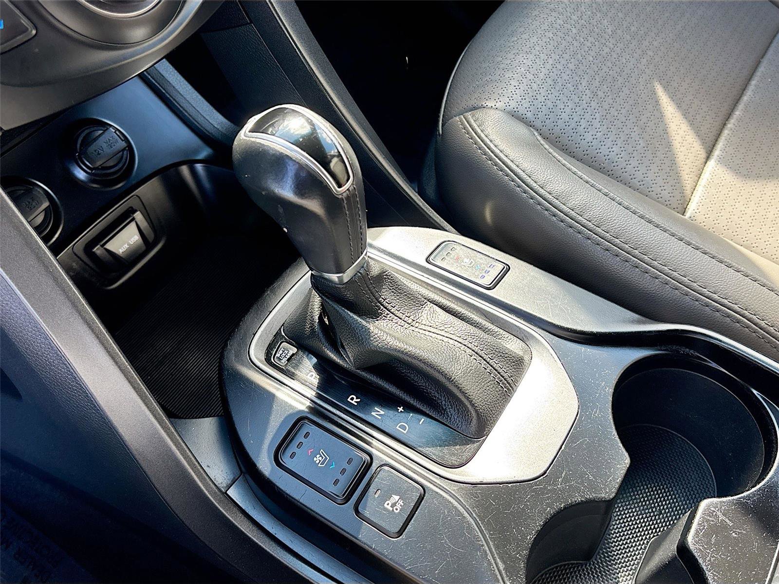 Used 2016 Hyundai Santa Fe Sport 2.0T w/ Option Group 05 AWD/4WD image 17