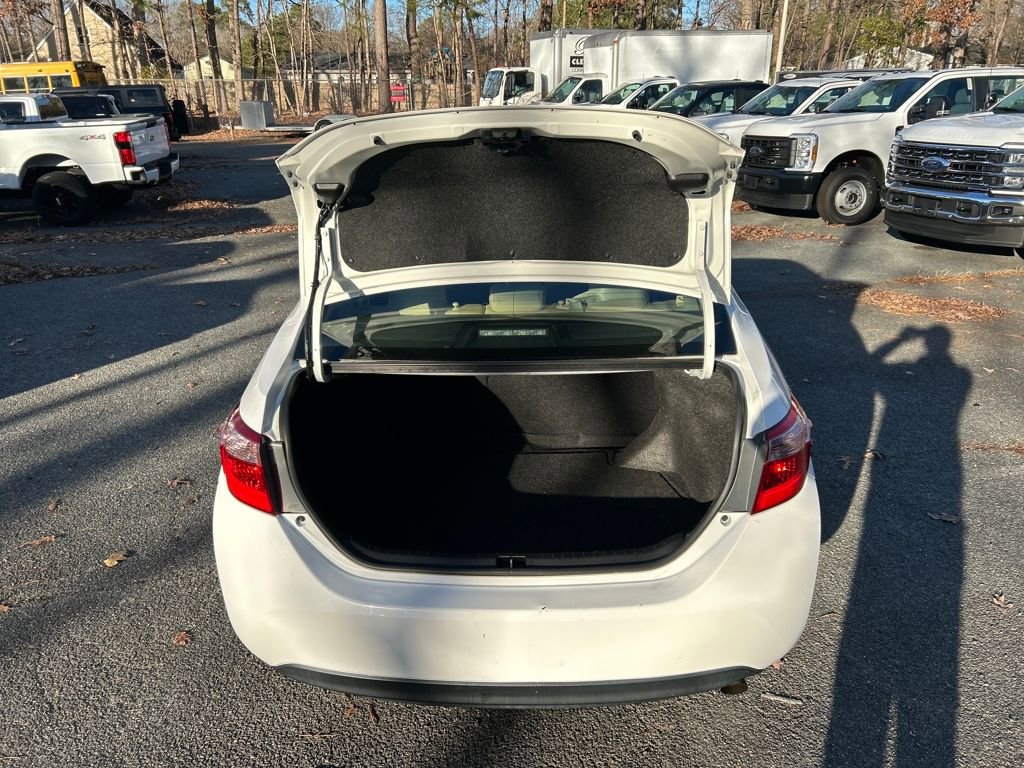 Used 2019 Toyota Corolla LE image 27