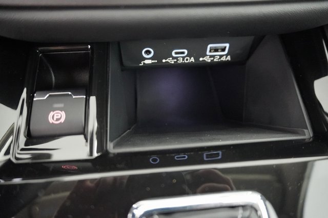 New 2025 Subaru Outback Premium image 18