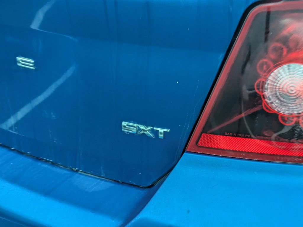 Used 2012 Dodge Avenger SXT w/ Cold Weather Group image 7