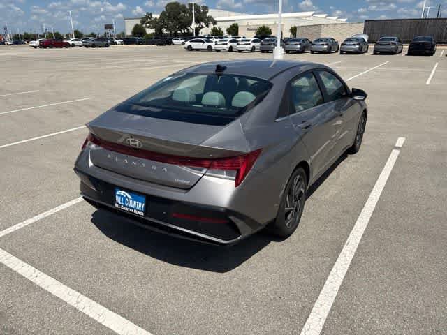 Used 2024 Hyundai Elantra Limited FWD image 5