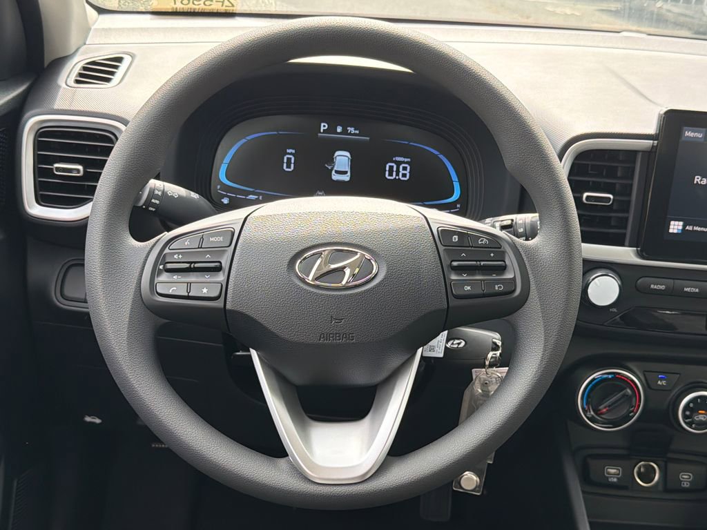 New 2026 Hyundai Venue SE image 23