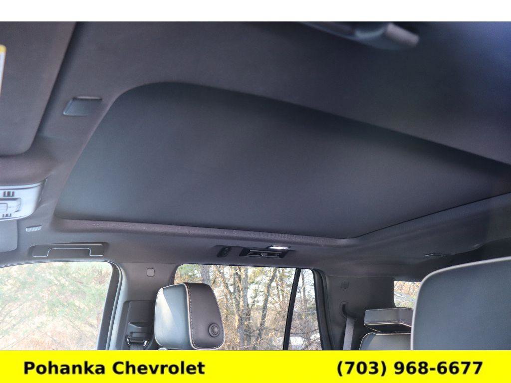 Certified 2023 GMC Yukon SLT w/ SLT Luxury Package image 19