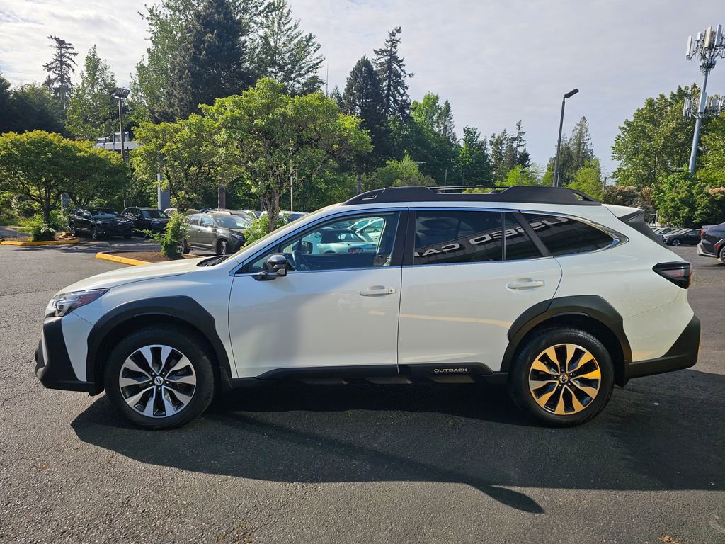 Used 2023 Subaru Outback Limited XT AWD/4WD image 4