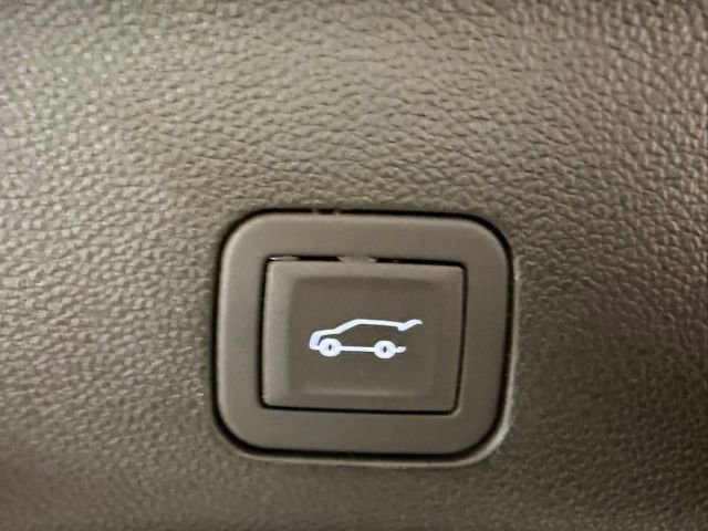 New 2026 GMC Yukon XL AT4 Ultimate w/ LPO, Floor Liner Package image 8