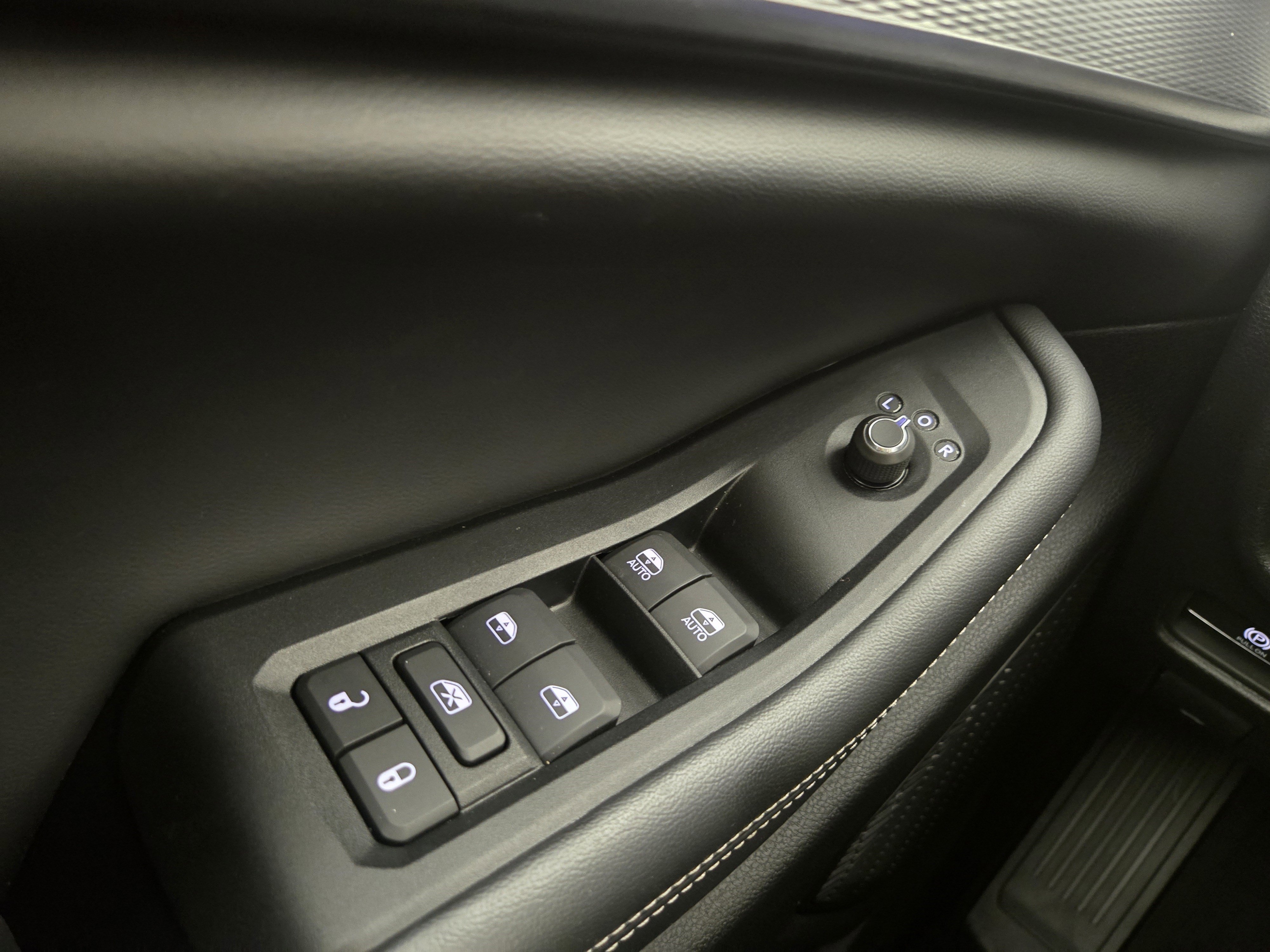 Certified 2024 Jeep Grand Cherokee L Altitude image 33