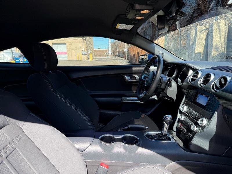 Used 2019 Ford Mustang Coupe RWD image 20
