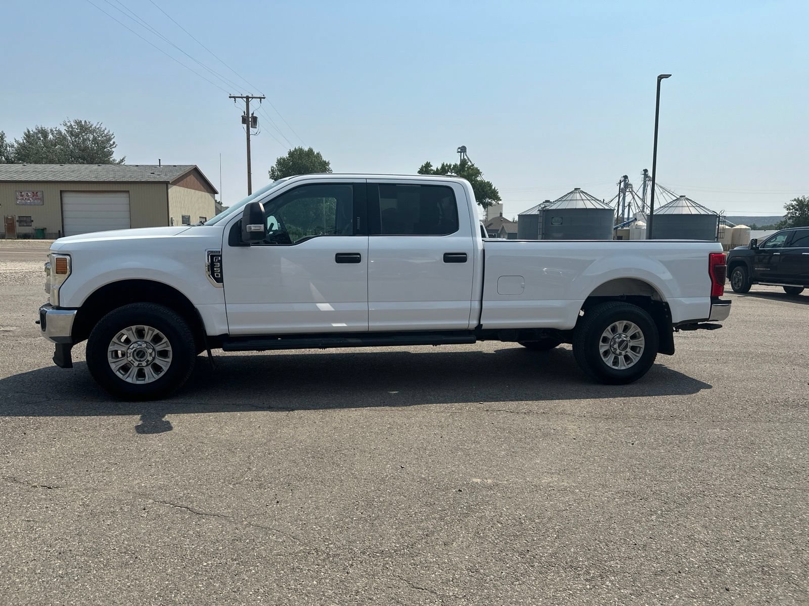 Used 2021 Ford F350 XLT w/ XLT Value Package AWD/4WD image 4