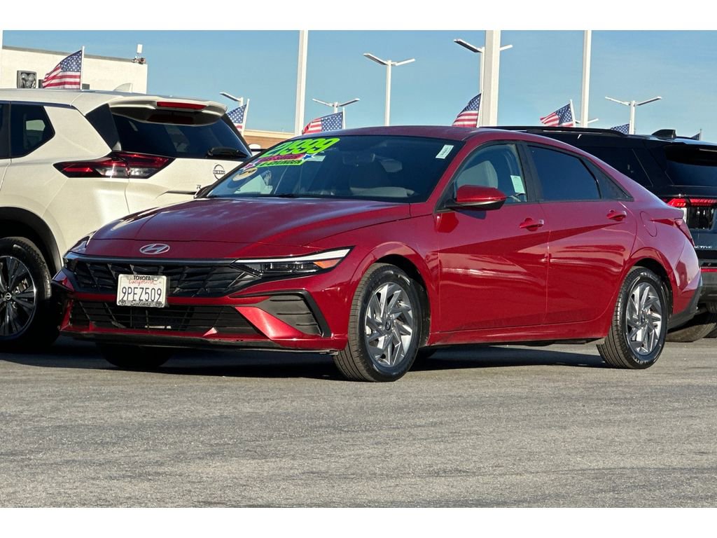 Used 2024 Hyundai Elantra SEL image 8
