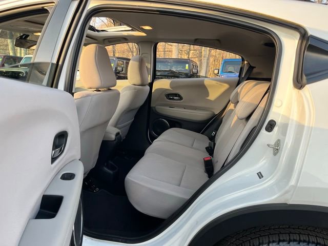 Used 2018 Honda HR-V EX image 17
