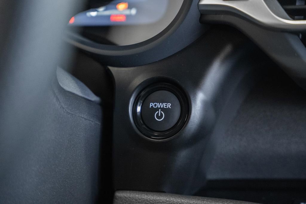 Used 2026 Toyota Sienna XSE image 27