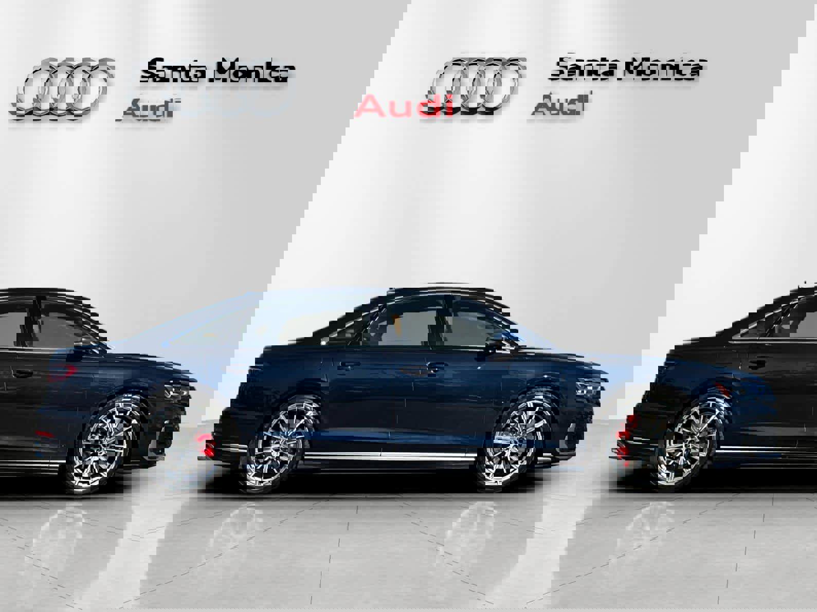 Used 2024 Audi S8 image 8