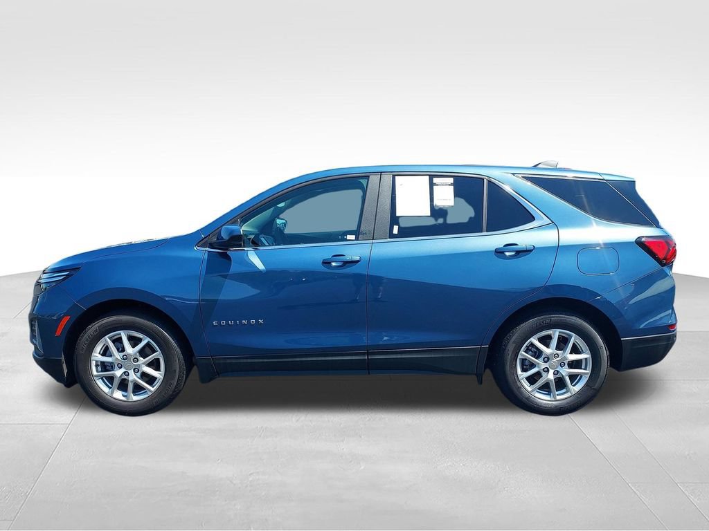 Used 2024 Chevrolet Equinox LT FWD image 2