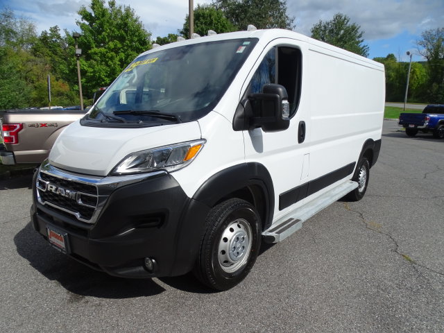 Used 2025 RAM ProMaster 2500 w/ U-Haul Equipment Group FWD image 13