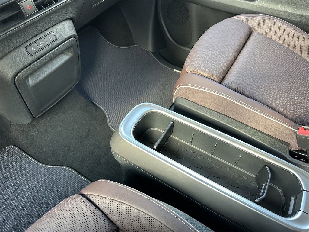 New 2025 Volkswagen ID. Buzz Pro S image 25