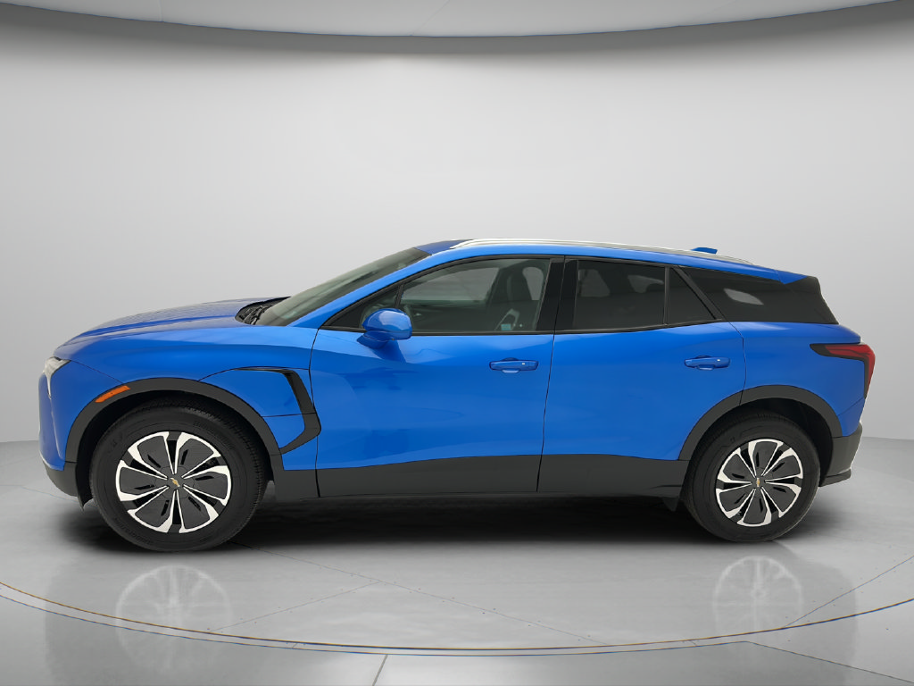 Used 2024 Chevrolet Blazer EV LT AWD/4WD image 8