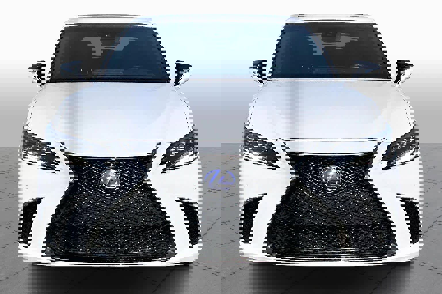 Used 2022 Lexus ES 300h F Sport w/ Accessory Package image 4