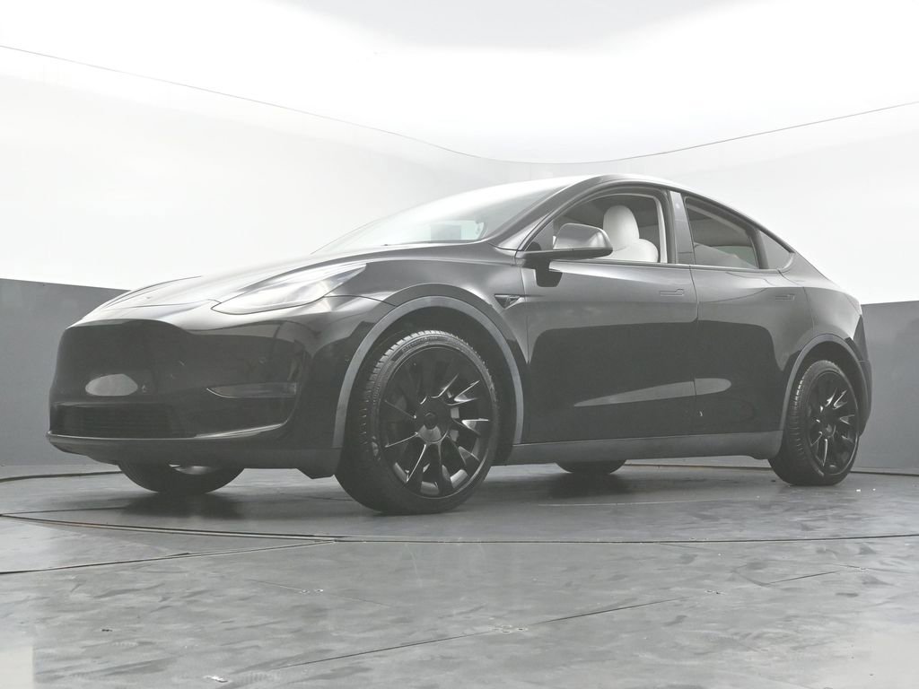 Used 2022 Tesla Model Y Long Range AWD/4WD image 48