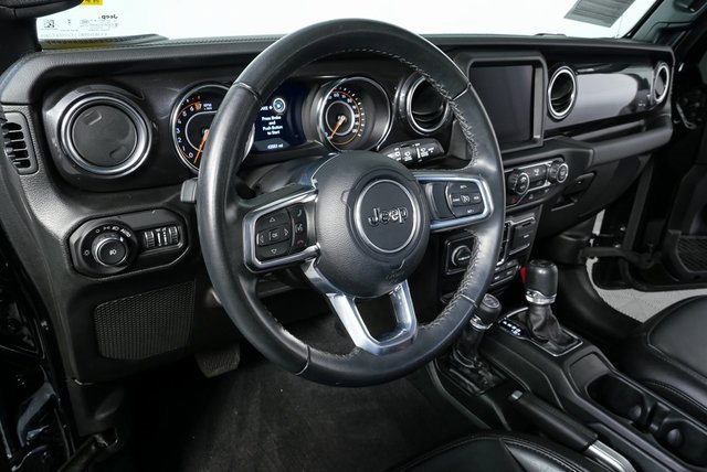 Used 2022 Jeep Wrangler Unlimited Sahara image 4