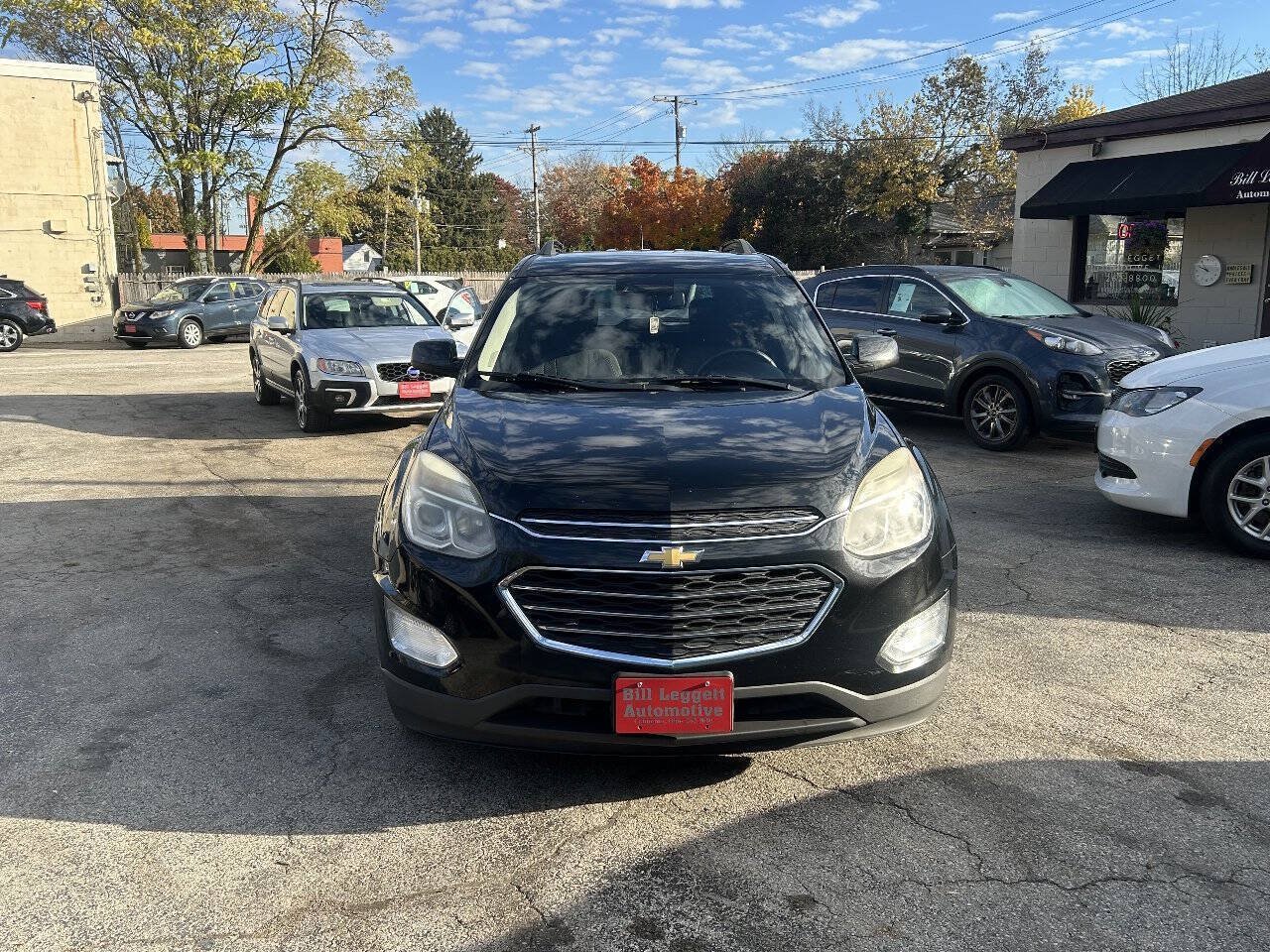 Used 2017 Chevrolet Equinox LT w/ Driver Confidence Package II AWD/4WD image 3
