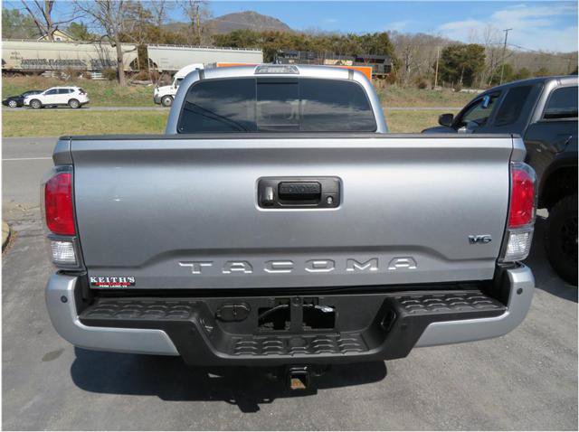 Used 2023 Toyota Tacoma TRD Off-Road w/ Technology Package AWD/4WD image 38