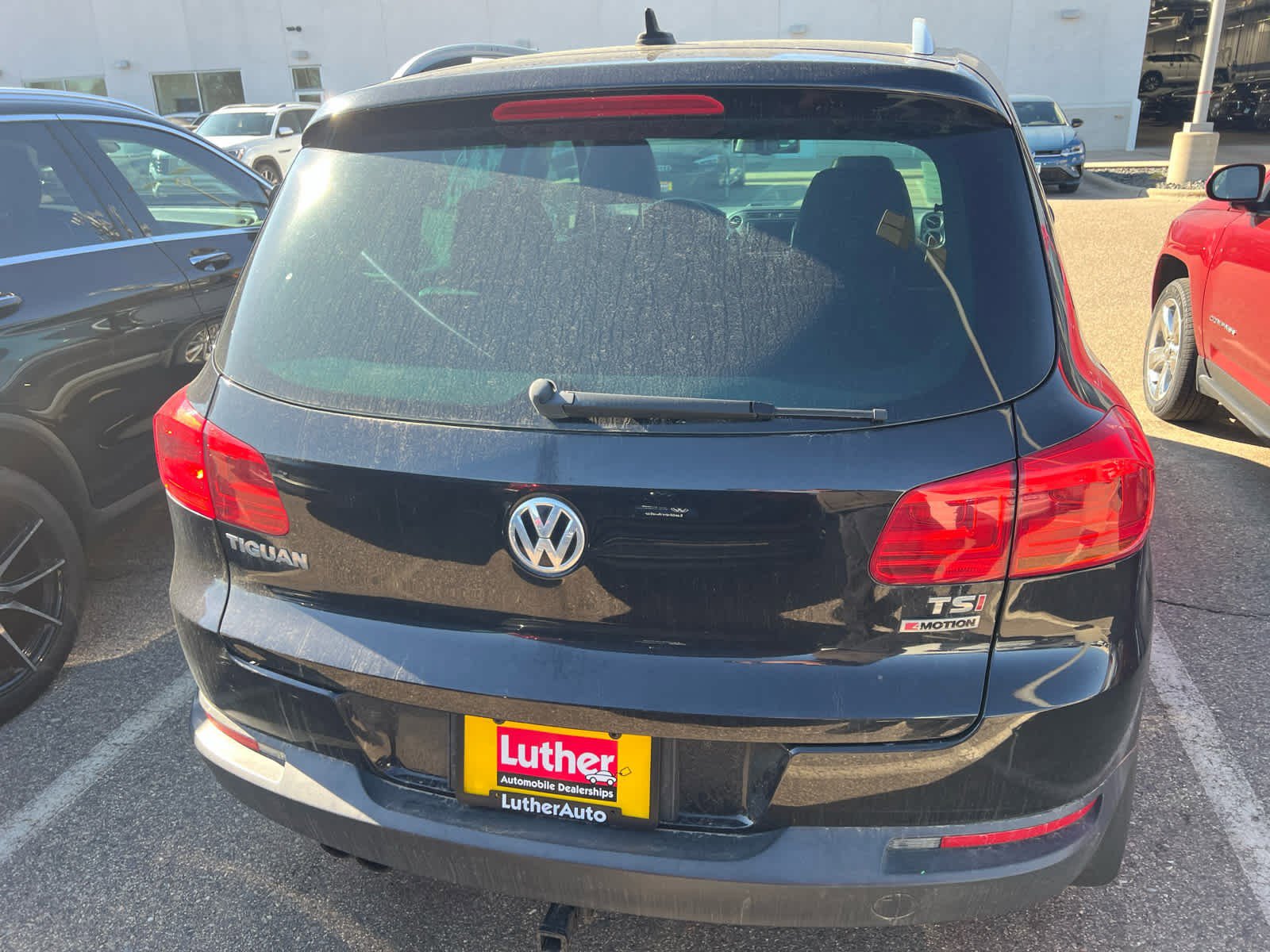 Used 2017 Volkswagen Tiguan Wolfsburg Edition AWD/4WD image 7